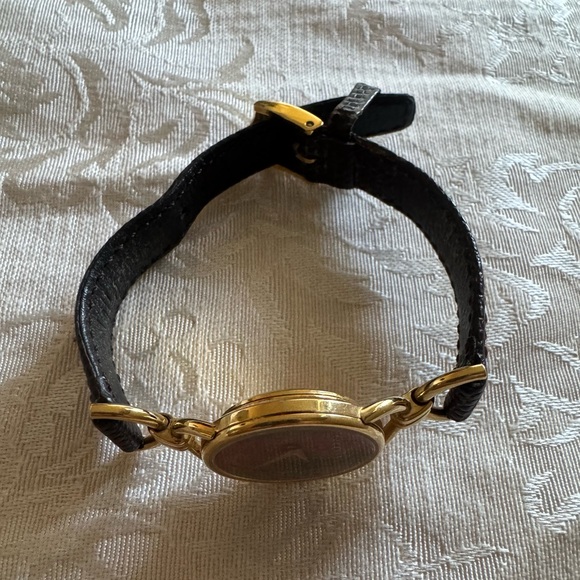 Gucci watch - Picture 3 of 11